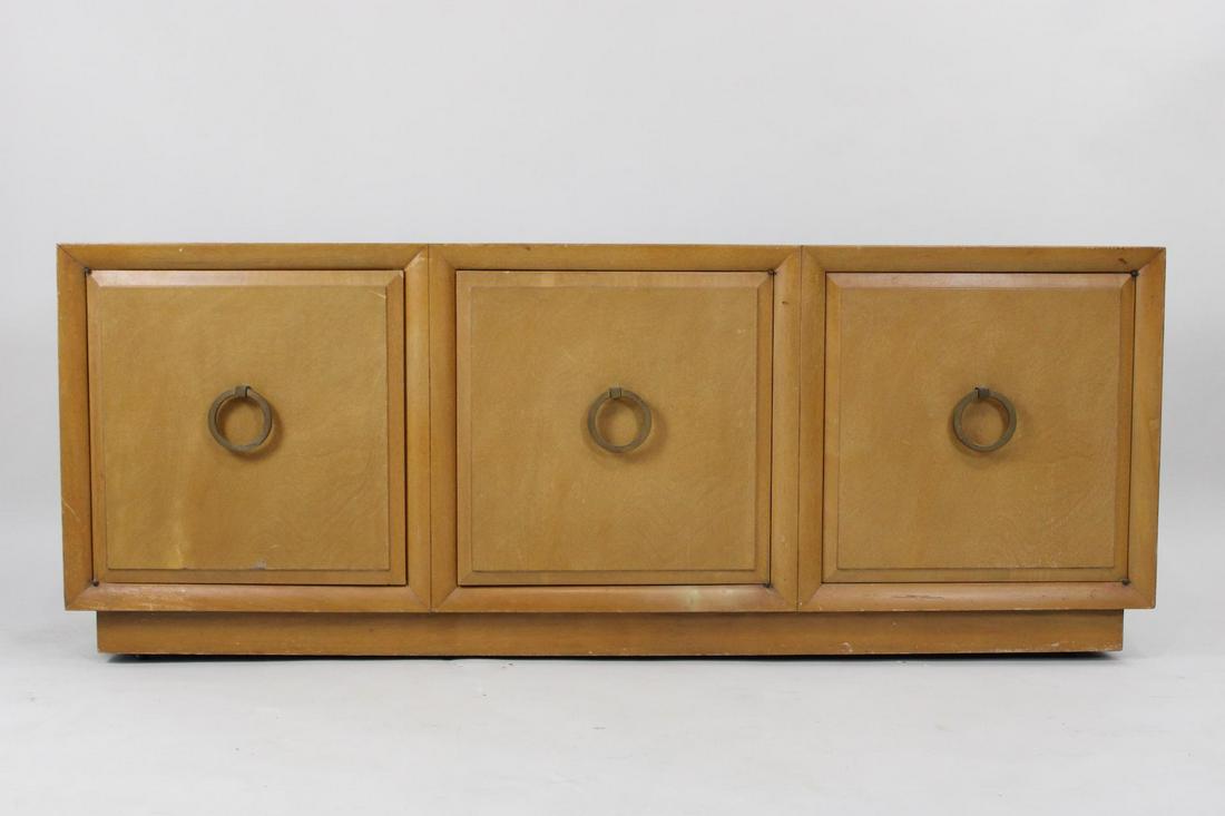 Mid Century Modern Robsjohn Gibbings Widdicomb Credenza: Mid Century Modern Robsjohn Gibbings Widdicomb Credenza. Great curcular handles on the doors. Dimensions are 27 in h x 69 in w x 17 in d. Condition is fair. Mainly the top one side has major spot. Ple