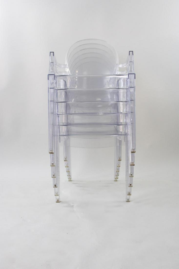 Set of 6 Postmodern Acrylic Casper Ghost Dining Chairs: Set of 6 Postmodern Acrylic Casper Ghost Dining Chairs. This is a fantastic set of 6 modern, clear acrylic chairs. They have curved armrests and straight front legs and saber back legs. Seat back is a
