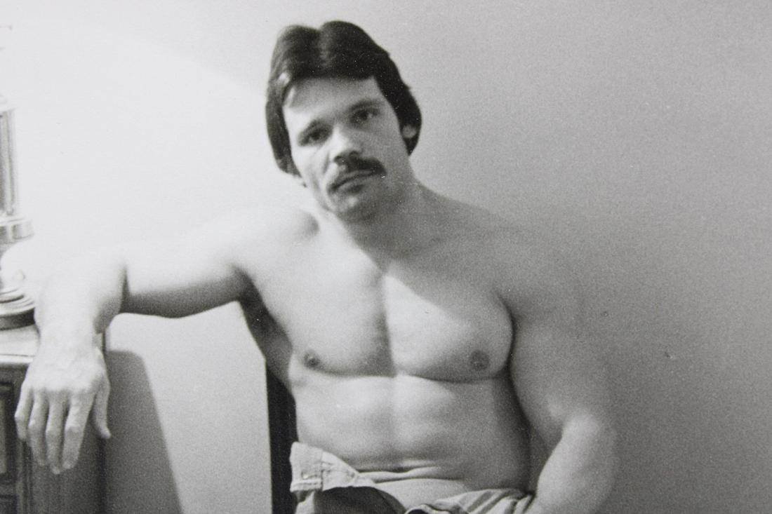 Bob Hehron Photography; Handsome Male Nudes: Bob Hehron. This is a great lot of 7 handsome male nudes. These photographs are not dated but they are from 1968-1983. Quantity: 7 Size 7 x 5 & 9.75 x 6.5 in Photographer: Bob Hehron Condition: (1 to 