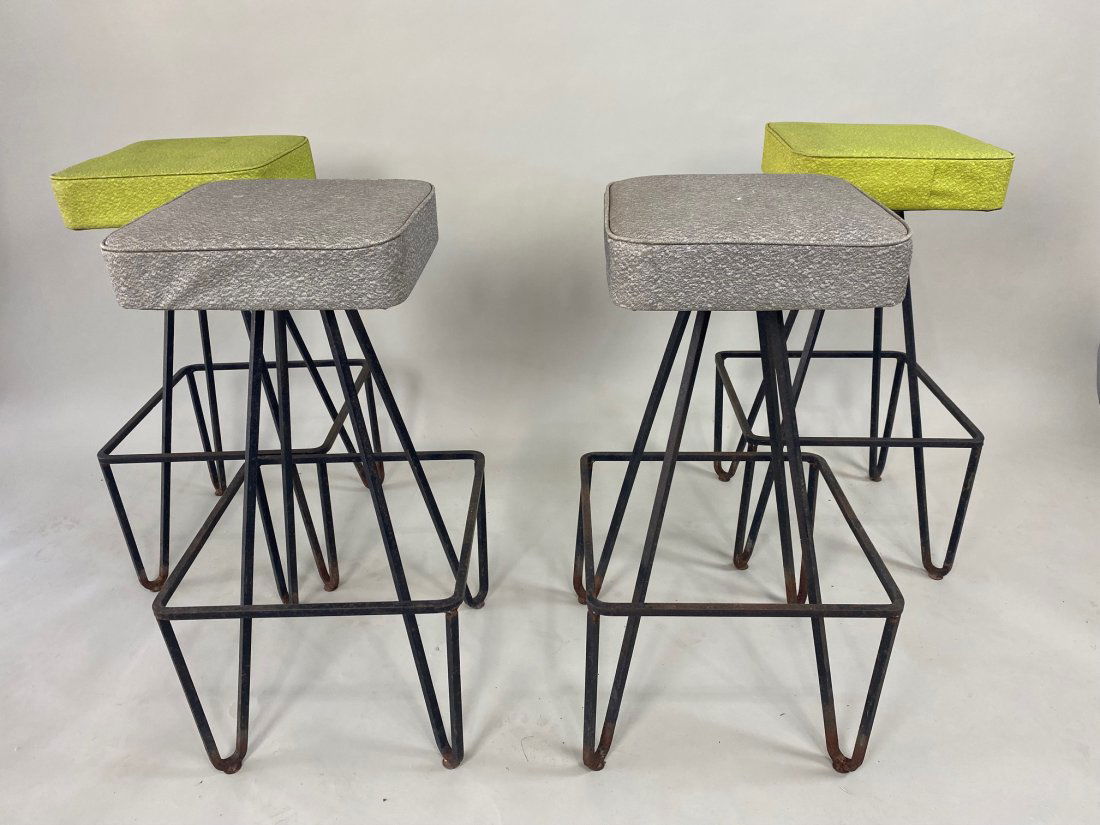 Set of 4 Green & Gray Mid Century Modern Atomic Iron Base Bar Stools, Frederick Weinberg: Set of 4 Green and gray Mid Century Modern Atomic Iron Base Bar Stools. These have mismatched seats and matching iron bases. Very brutalist and space age bases. They are in the style of Frederick Wein