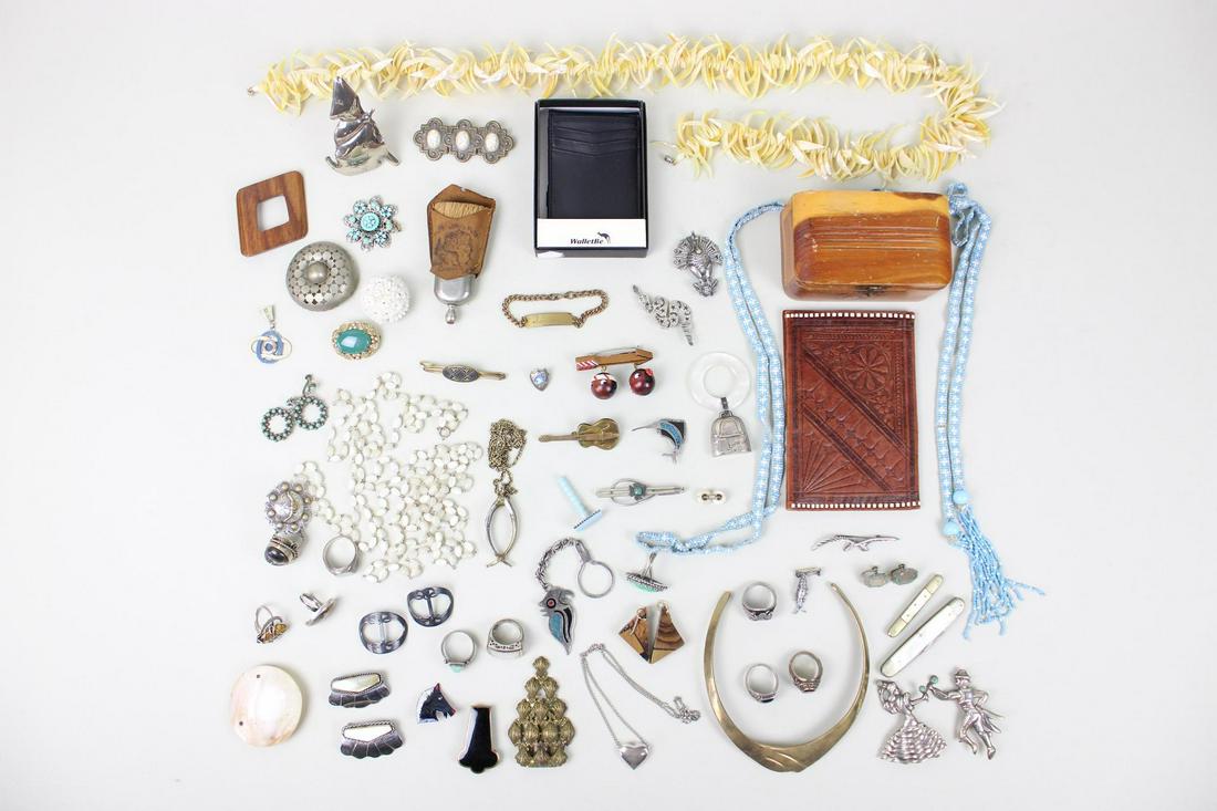 30+ Piece Lot Southwest Costume Jewelry, Sterling, Mexican Silver & Souvenirs (1 of 20)