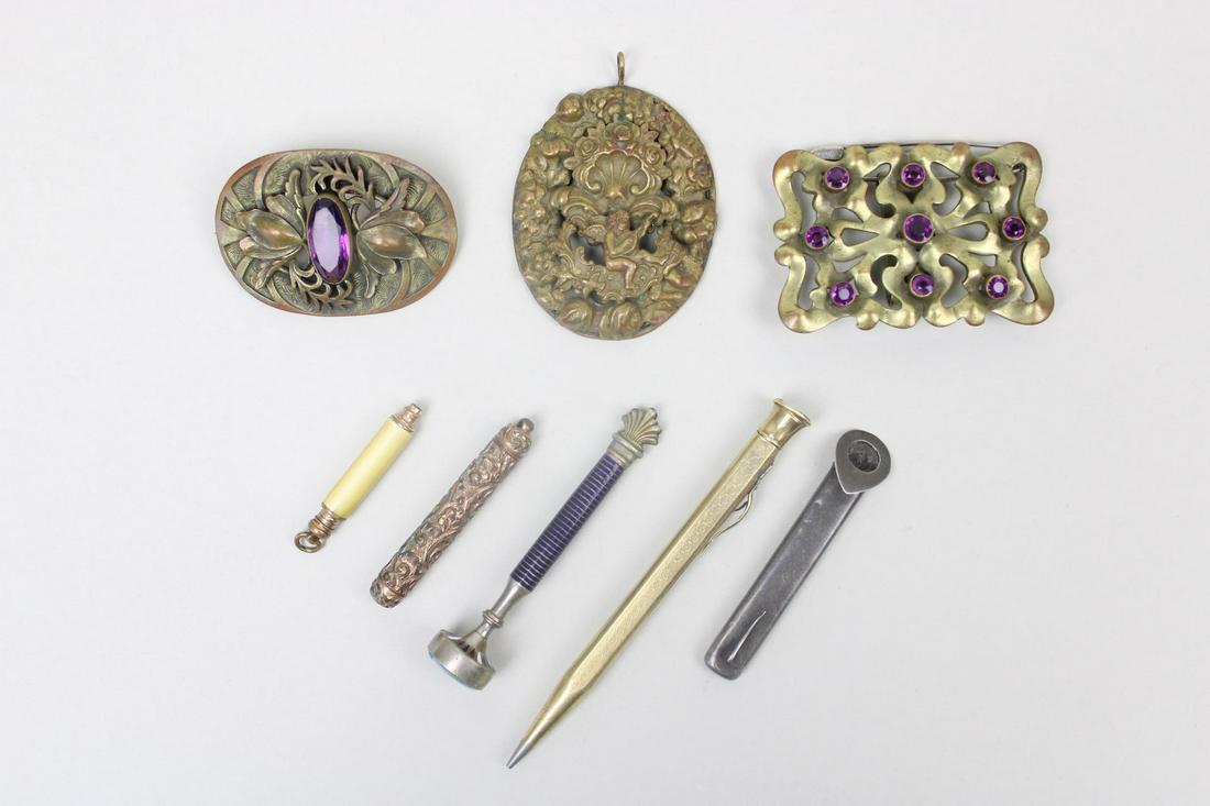 8 Piece Antique Metal Lot, Mechanical Pencils, Wax Seal, Brooches & More (1 of 14)