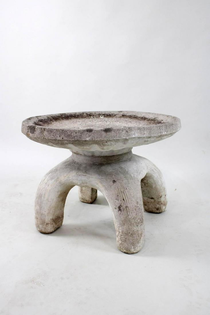 Modern Sculptural Japanese Style 4 Legged Concrete Birdbath (1 of 6)