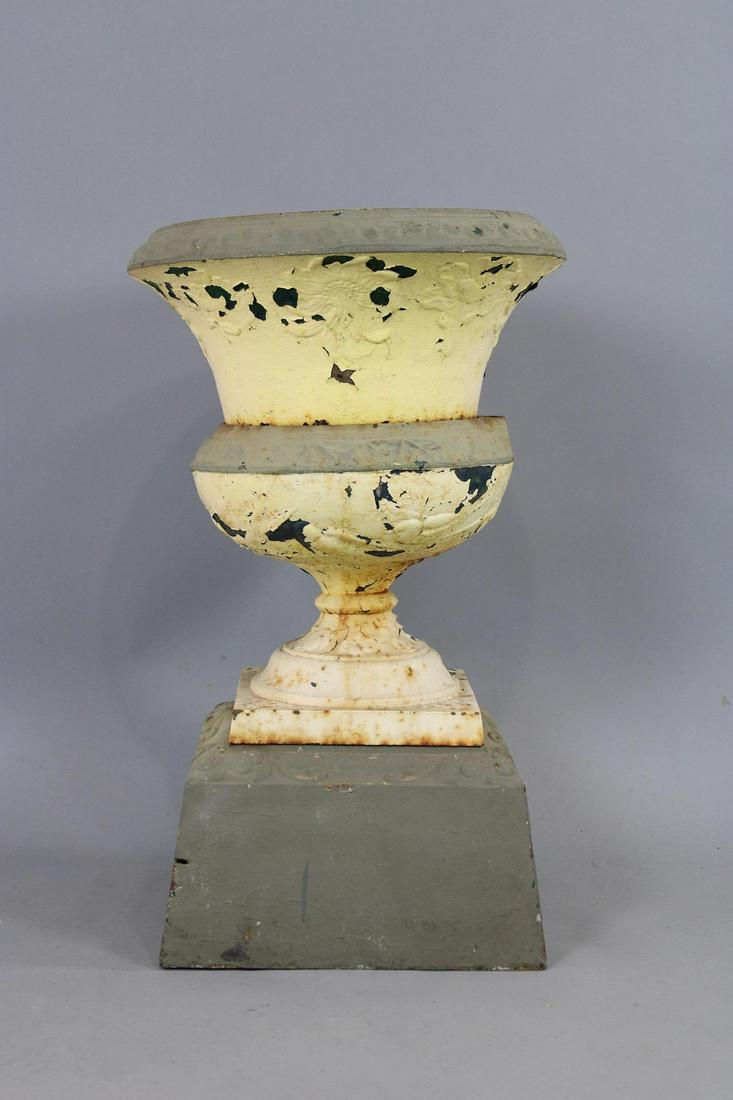 Cast Iron Urn on Pedestal, Garden Planter (1 of 12)