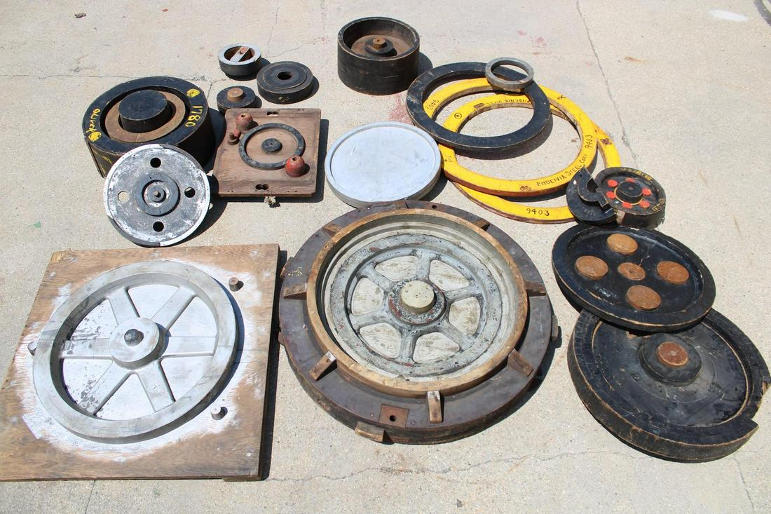 Lot of 16 Industrial Wooden Factory Foundry Wheels (1 of 11)