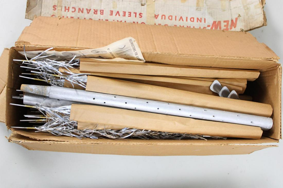 Aluminum Christmas Tree Lot, The Sparkler Pom Pom (1 of 8)