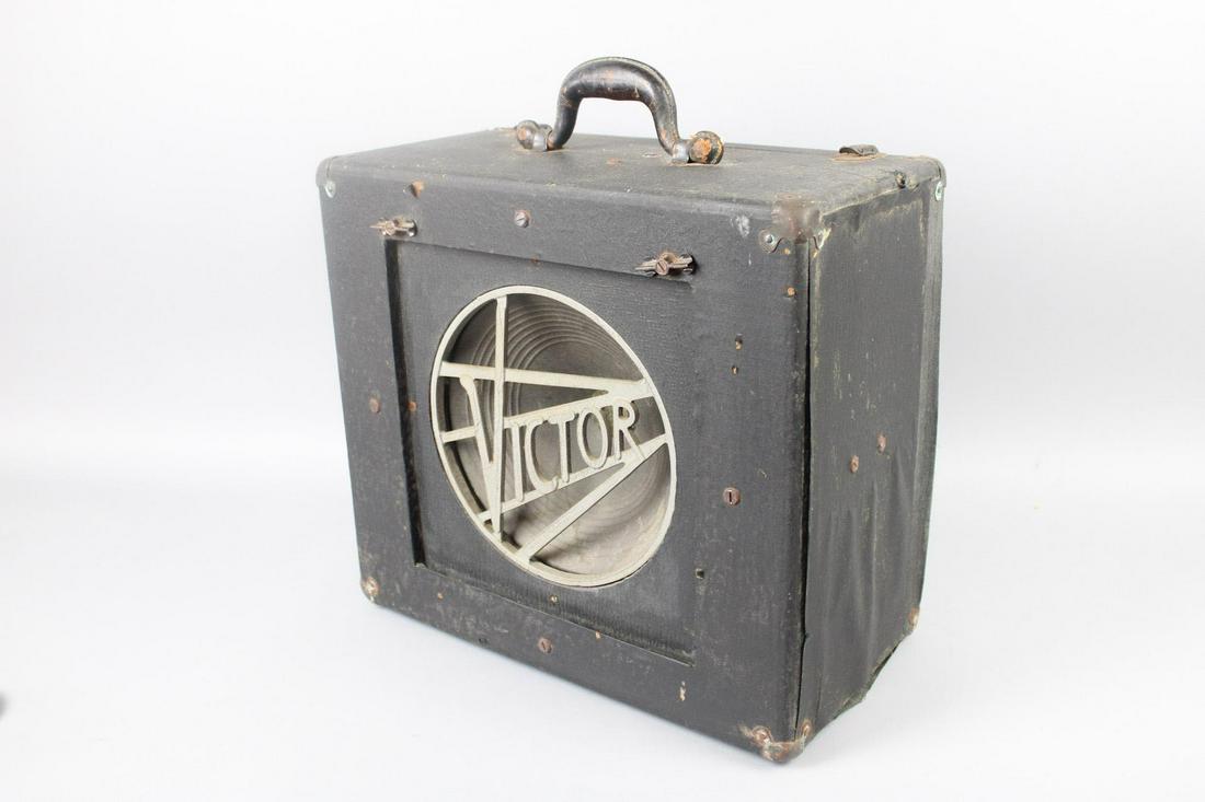 Art Deco RCA Victor Speaker Cabinet (1 of 17)