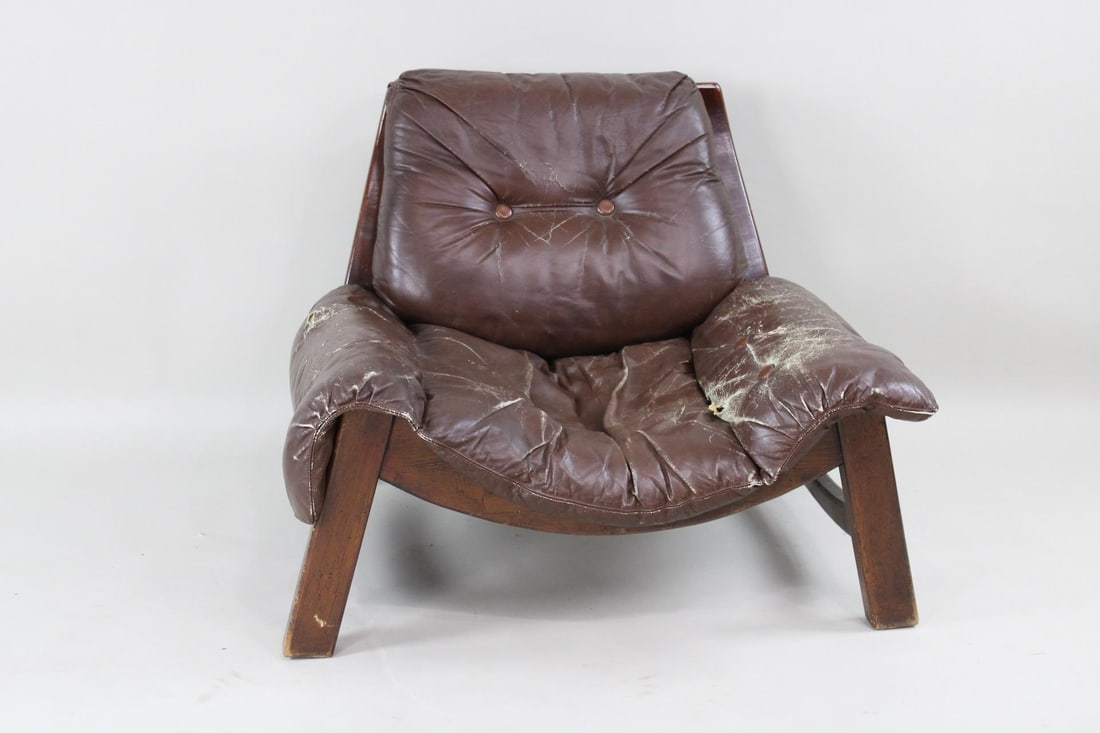 Mid-Century Modern Italian Overstuffed Leather Lounge Chair (1 of 20)