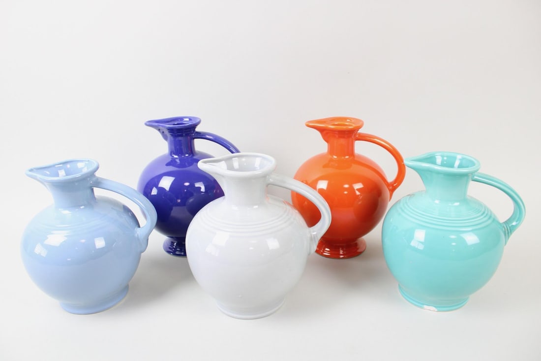 Set of 5 Fiesta Ware Pitcher Jugs, Colorful Art Deco Ceramic (1 of 10)