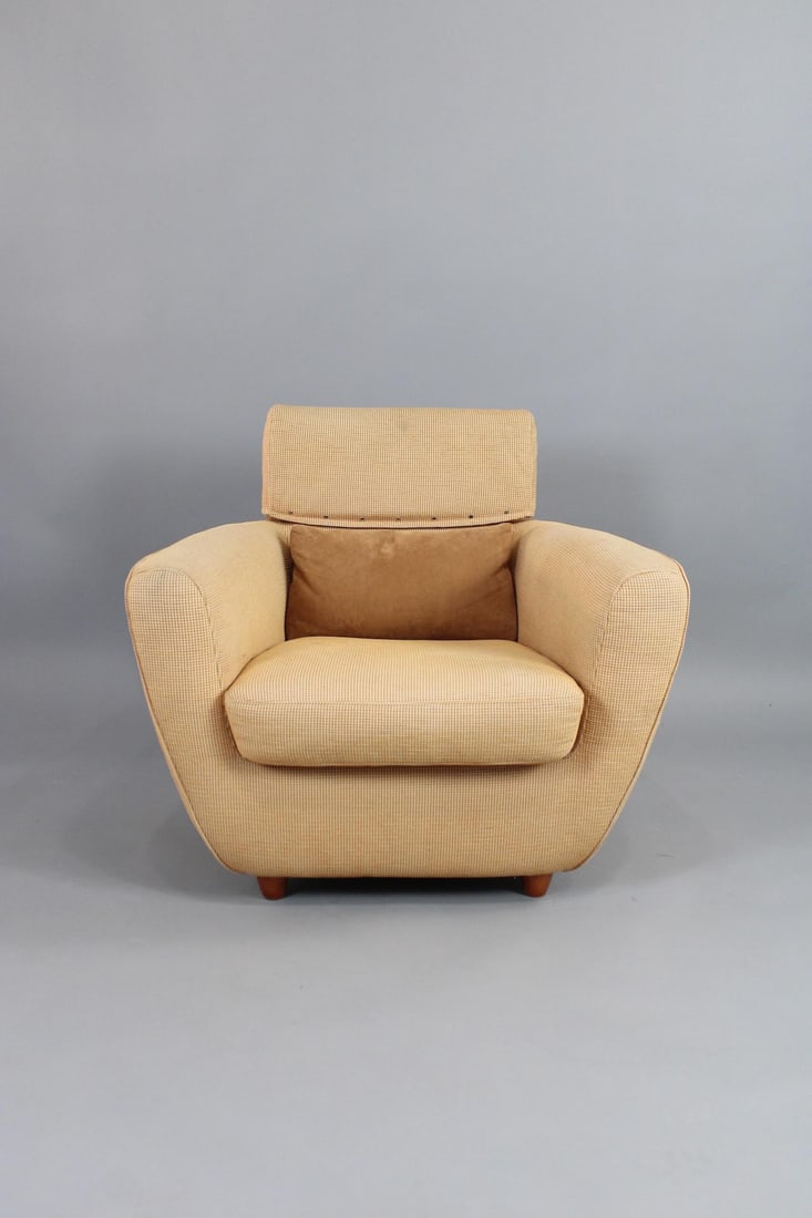 Postmodern Checkered Ligne Roset Lounge Chair: Postmodern Checkered Ligne Roset Lounge Chair with Pillow. This contemporary postmodern chair is markedLigne Roset. Comes with small brown pillow.Dimensions are 29.75in h x 33 in w x 25 in d. Conditio