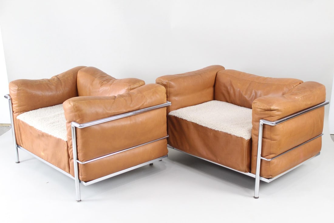 Pair of Leather Cassina 'LC3' Le Corbusier Lounge Chairs, Shearling & Chrome (1 of 20)