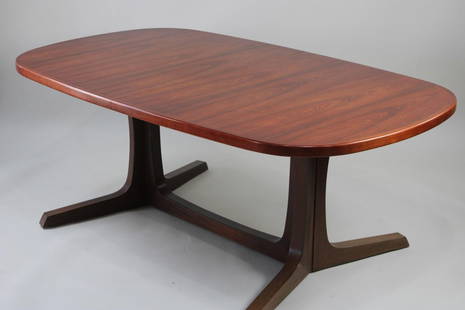 Danish Modern Gudme Mobelfabrik Atomic Dining Table, Rosewood: Danish Modern Gudme Mobelfabrik Atomic Dining Table, Rosewood, 2 Leaves. Splayed base feet support a lozenge shaped tabletop which unlatches to extend for 2 extra leaves. No makers mark, we believe th