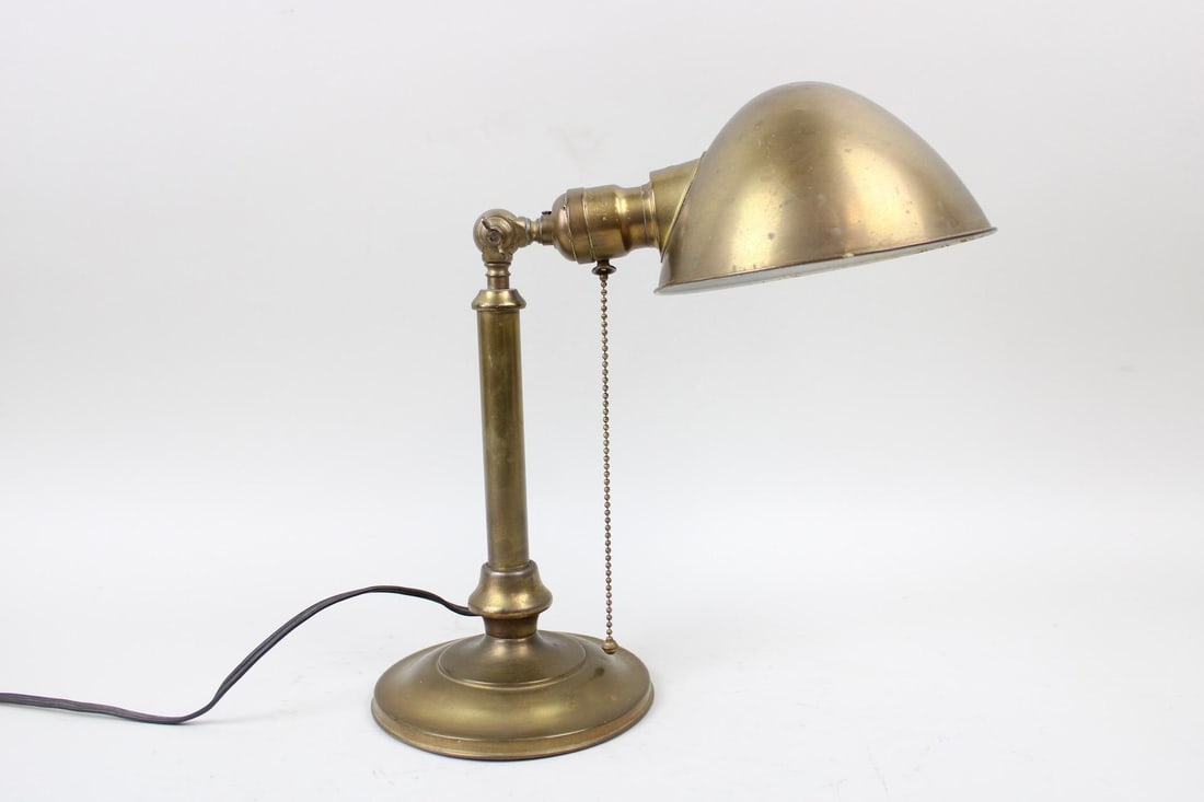 Brass Hubbell Adjustable Table Lamp (1 of 12)