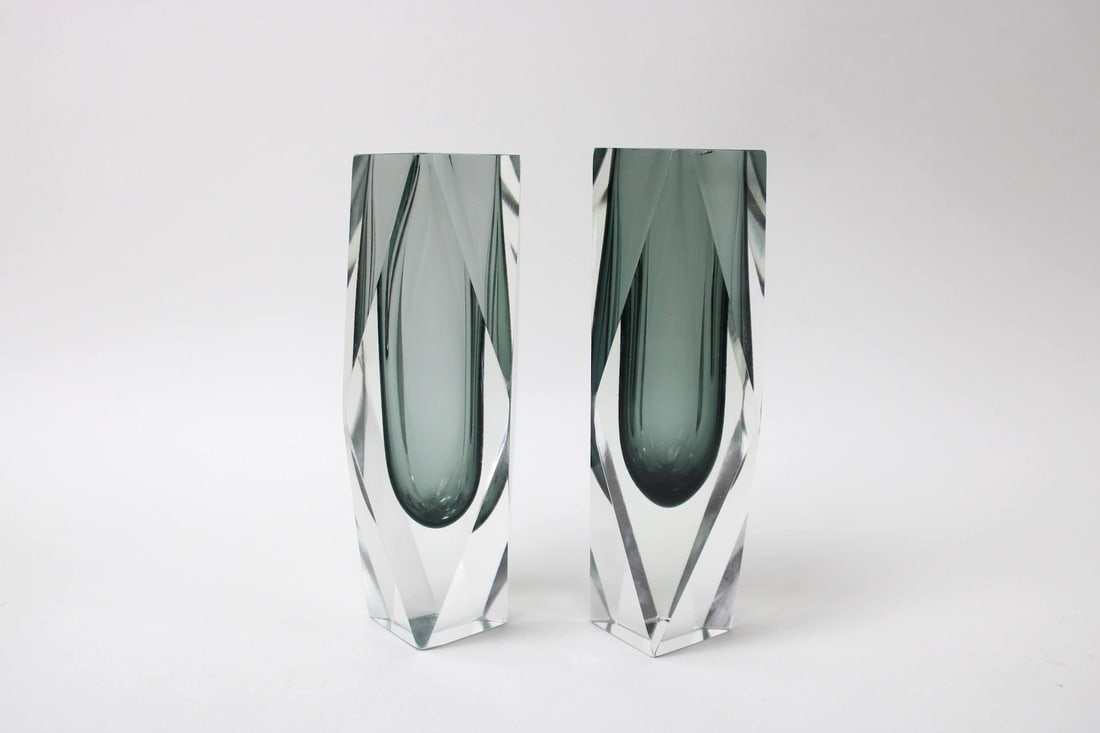 Pair of Mid-Century Modern Alessandro Mandruzzato Faceted Glass Vases (1 of 9)
