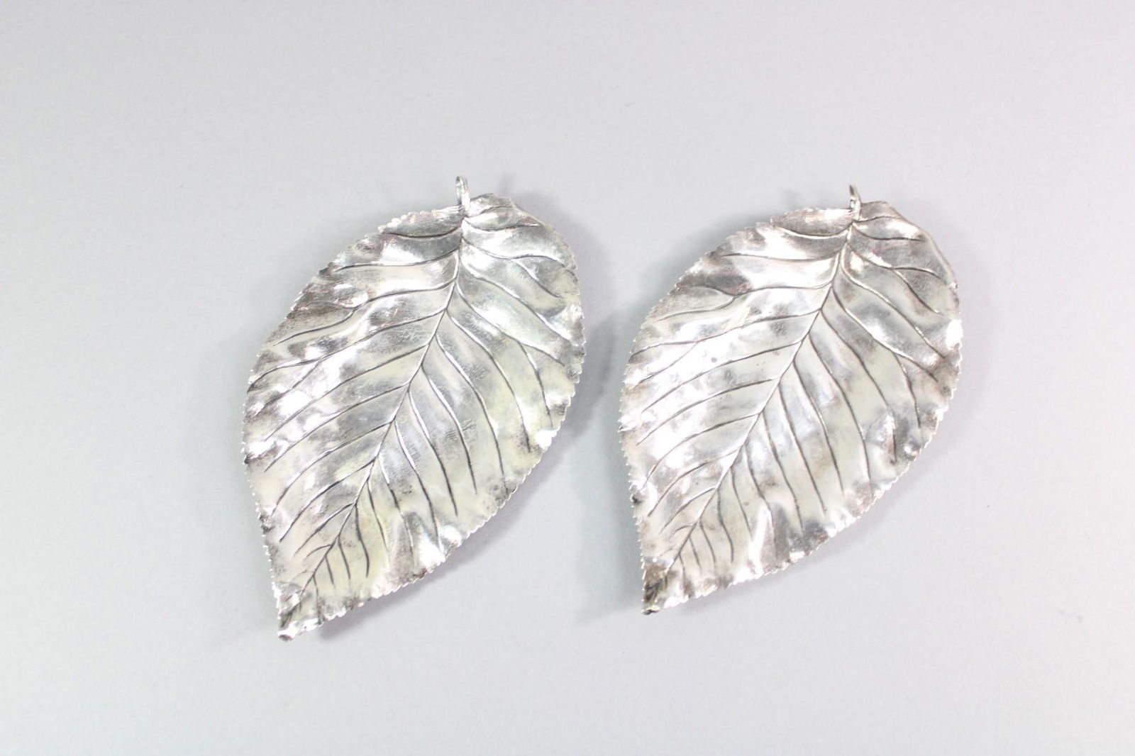 Pair of Sterling Silver Figural Leaf Form Dishes (1 of 12)