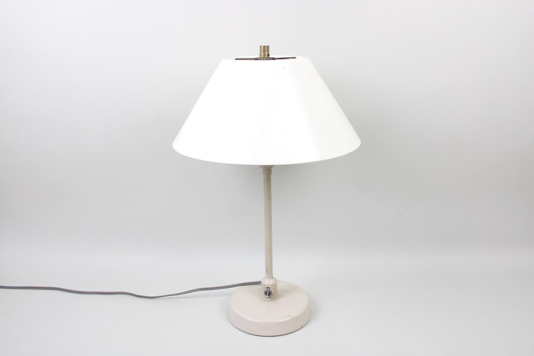 Mid-Century Modern Nightingale Adjustable Fixture Co. Lamp (1 of 10)