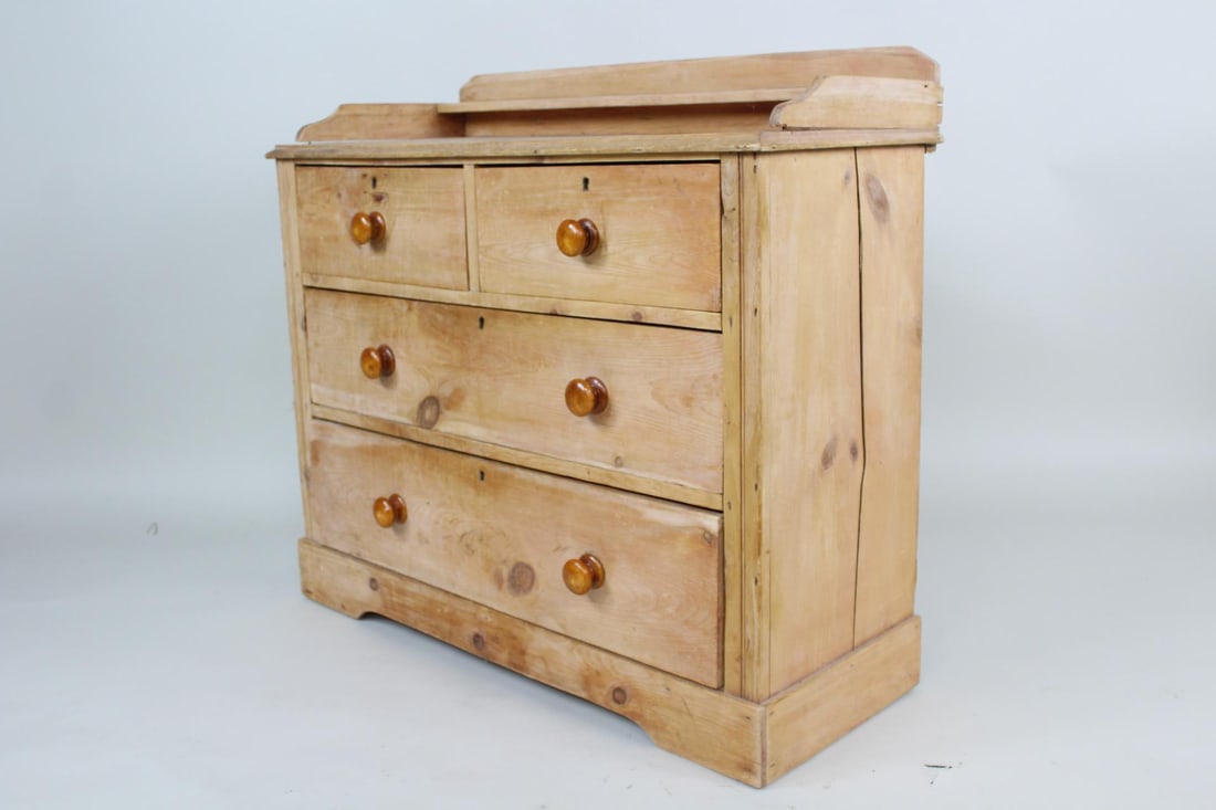 Primitive Scrubbed Pine Chest of Drawers, Wash Stand (1 of 13)