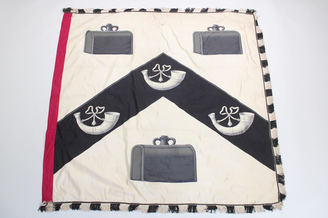 Worshipful Company of Horners, London, Hand Painted Silk Flag (1 of 15)