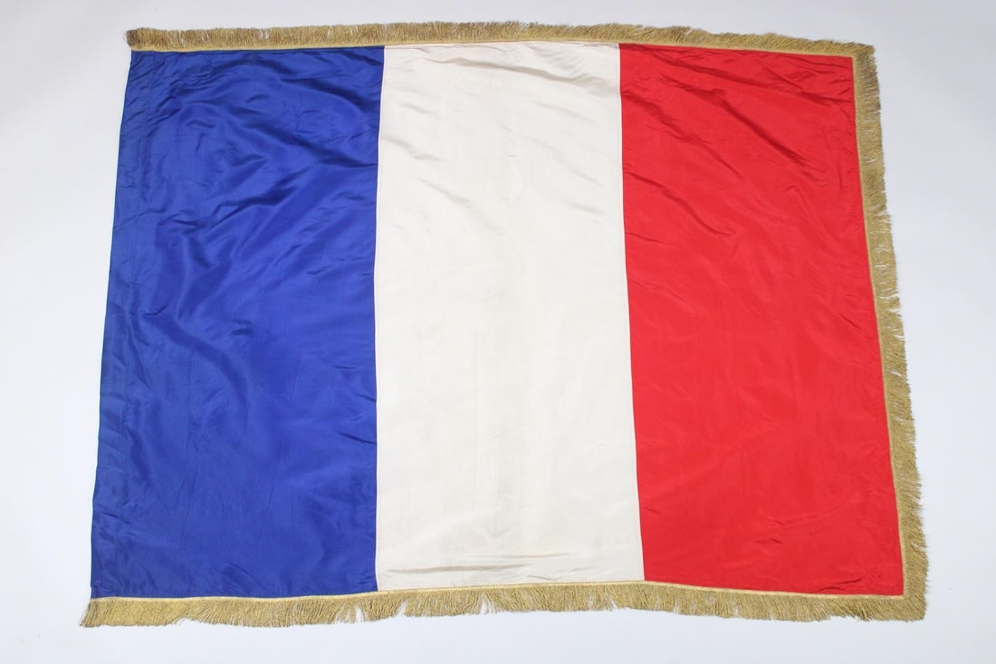 Large Silk Banner Flag of France, Tricolor (1 of 7)
