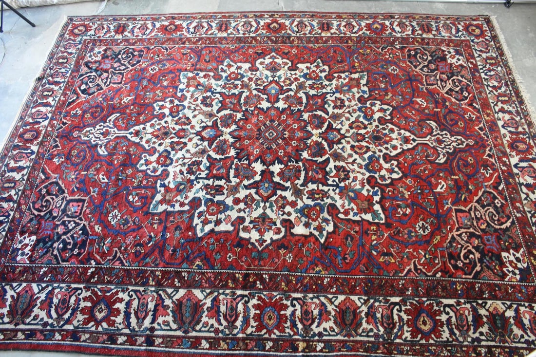 Room Size 12 x 17 Bakhtiari Rug (1 of 9)