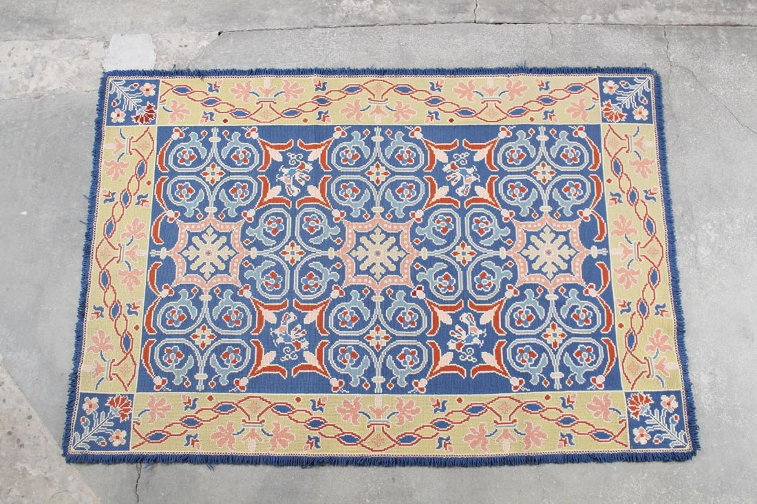 Portuguese Arraiolos Needlepoint Tapestry Rug (1 of 8)