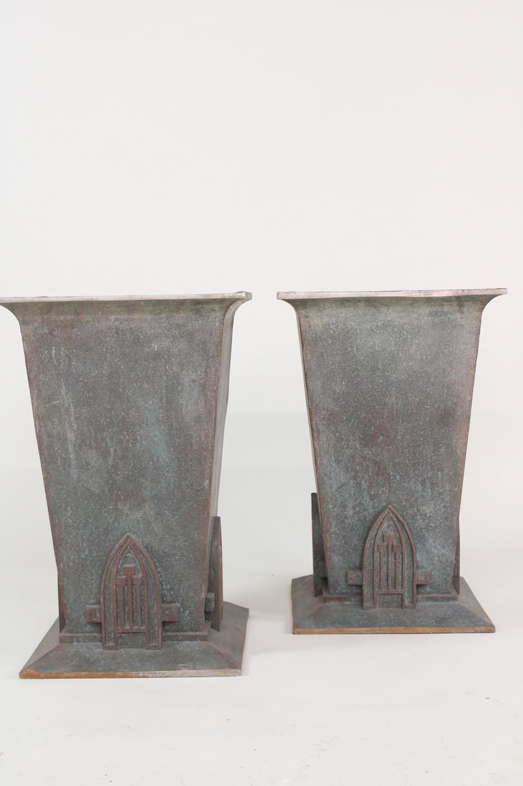 Pair of Bronzed Finish Cast Iron Planter Urns, Frank Lloyd Wright Style (1 of 14)