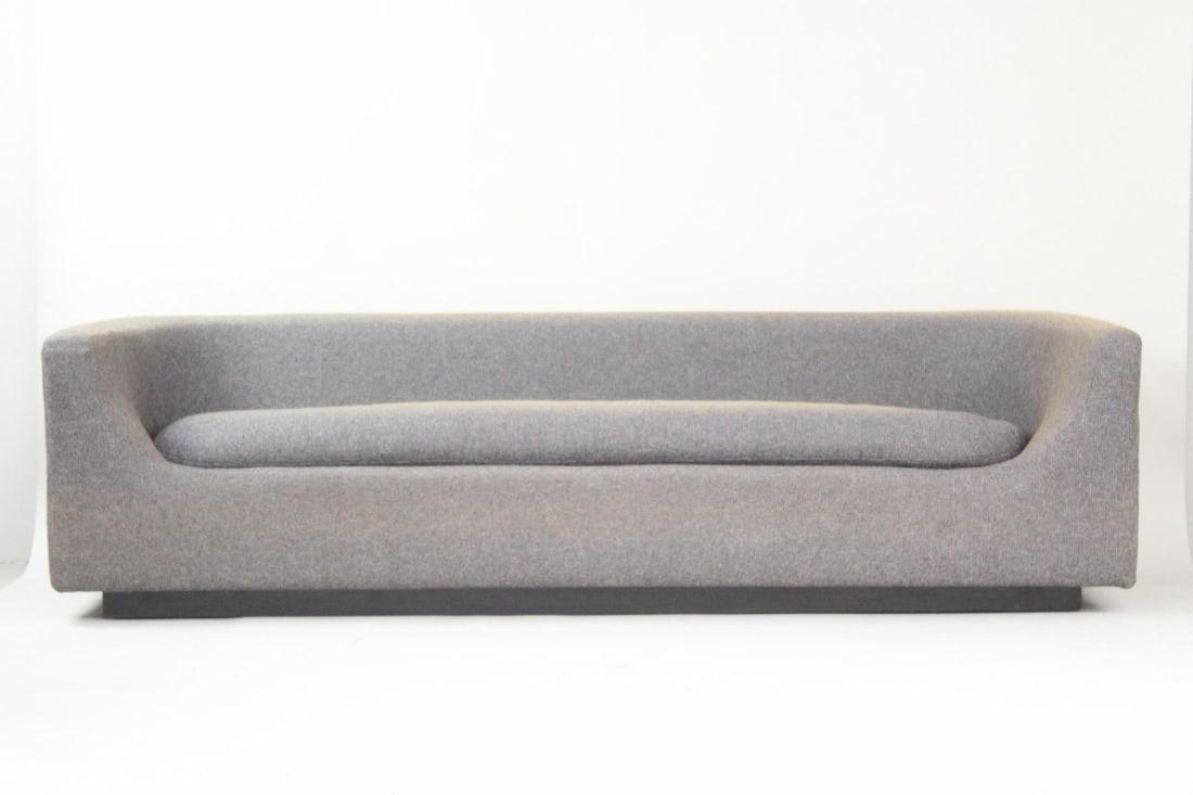 Bernard Govin for Saporiti 'Elliptiques' Gray Sofa, 2 of 2 (1 of 12)