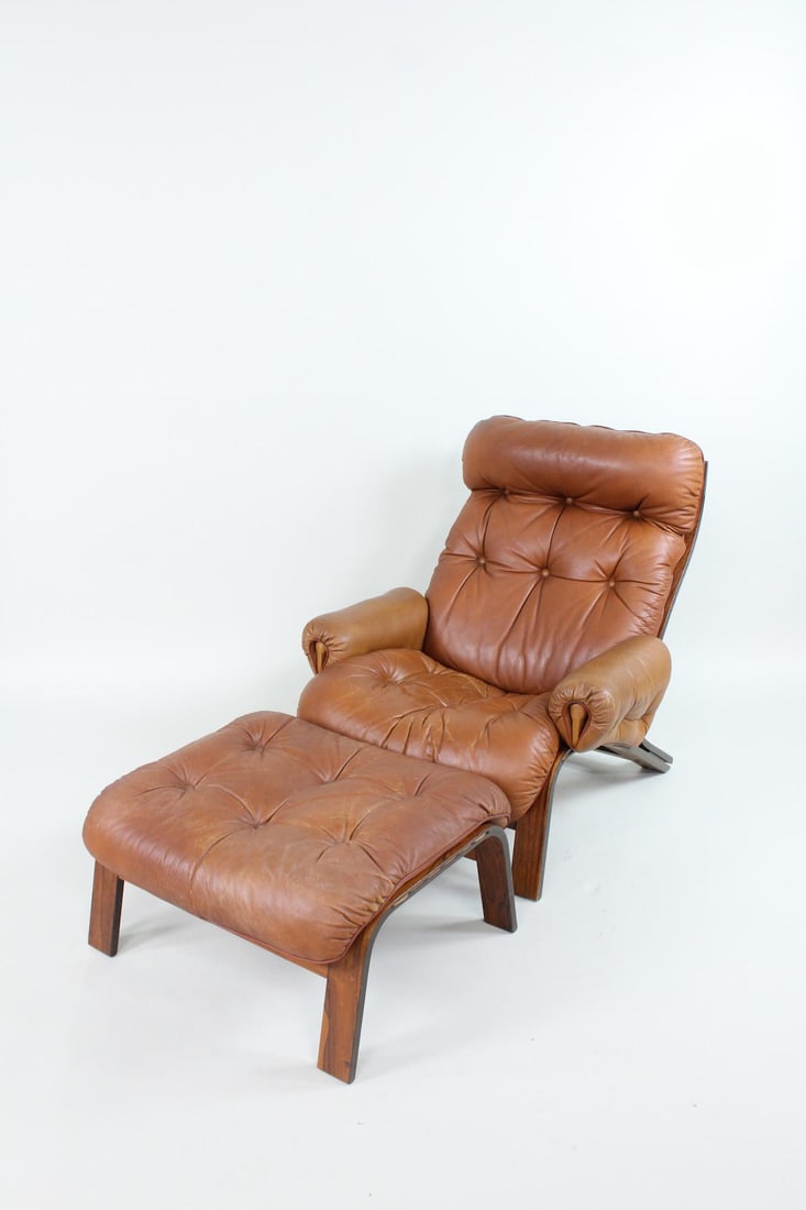 Mid-Century Modern 'Ry-Wing' Rybo Rykken Leather Lounge Chair & Ottoman (1 of 16)
