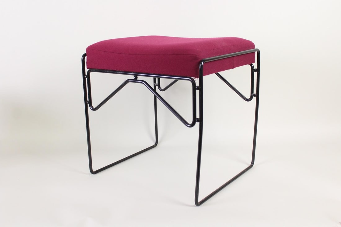 Postmodern Upholstered Black Wire Metal Stool, Memphis Style (1 of 9)
