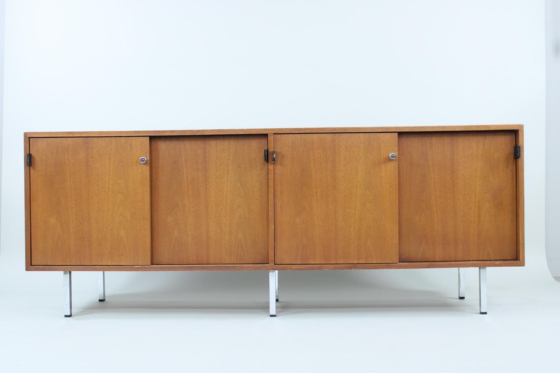 Florence Knoll Credenza, Leather Pulls, 2 of 2 (1 of 14)