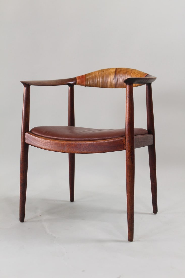 Mid Century Modern Hans Wegner "The Chair" (1 of 9)