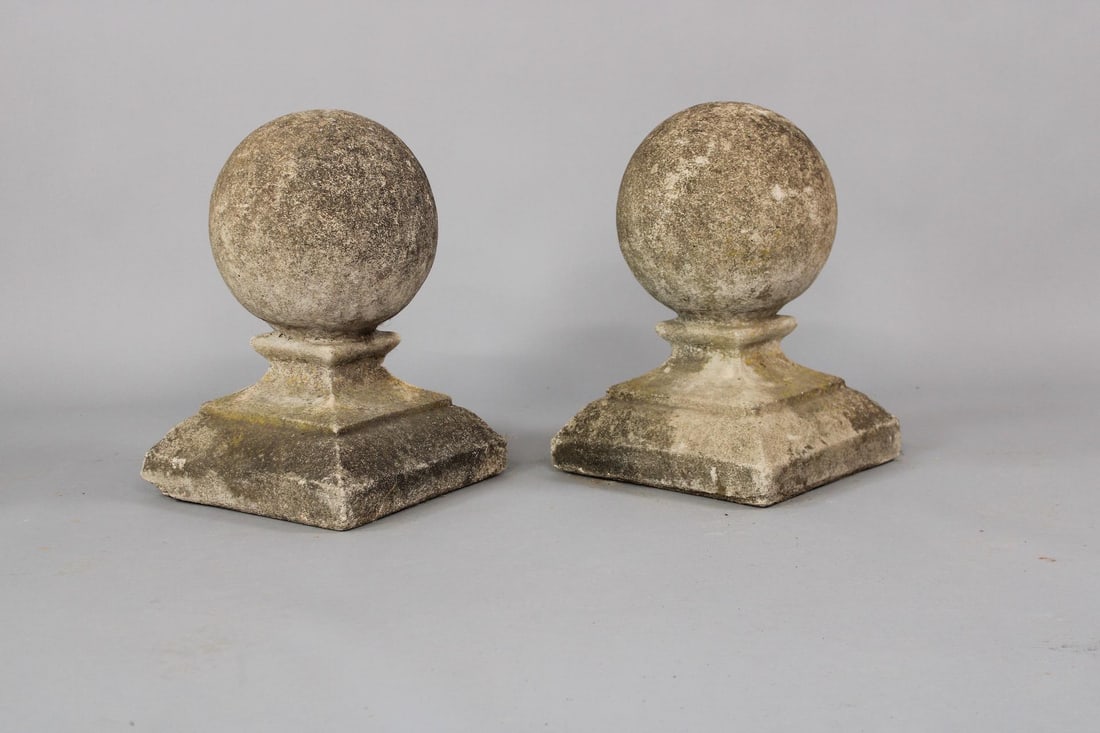Pair of Garden Post Cast Stone Concrete Ball Finials (1 of 8)
