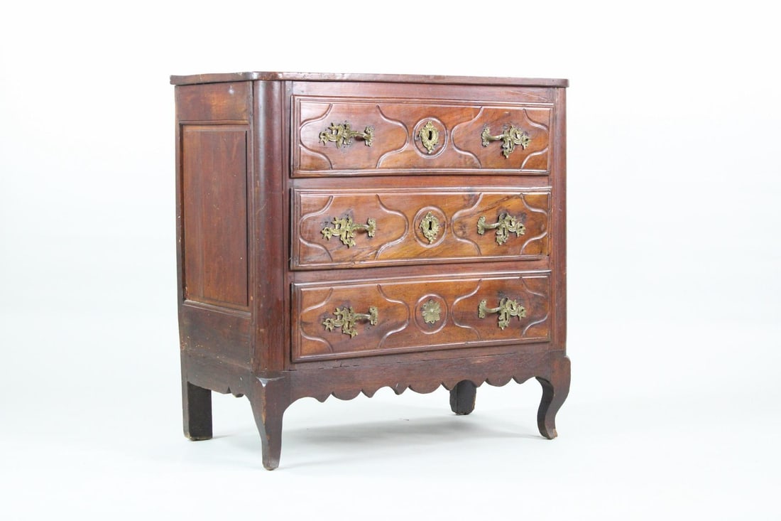 Antique Baroque Chest of Drawers Dresser, Bronze Pulls (1 of 13)
