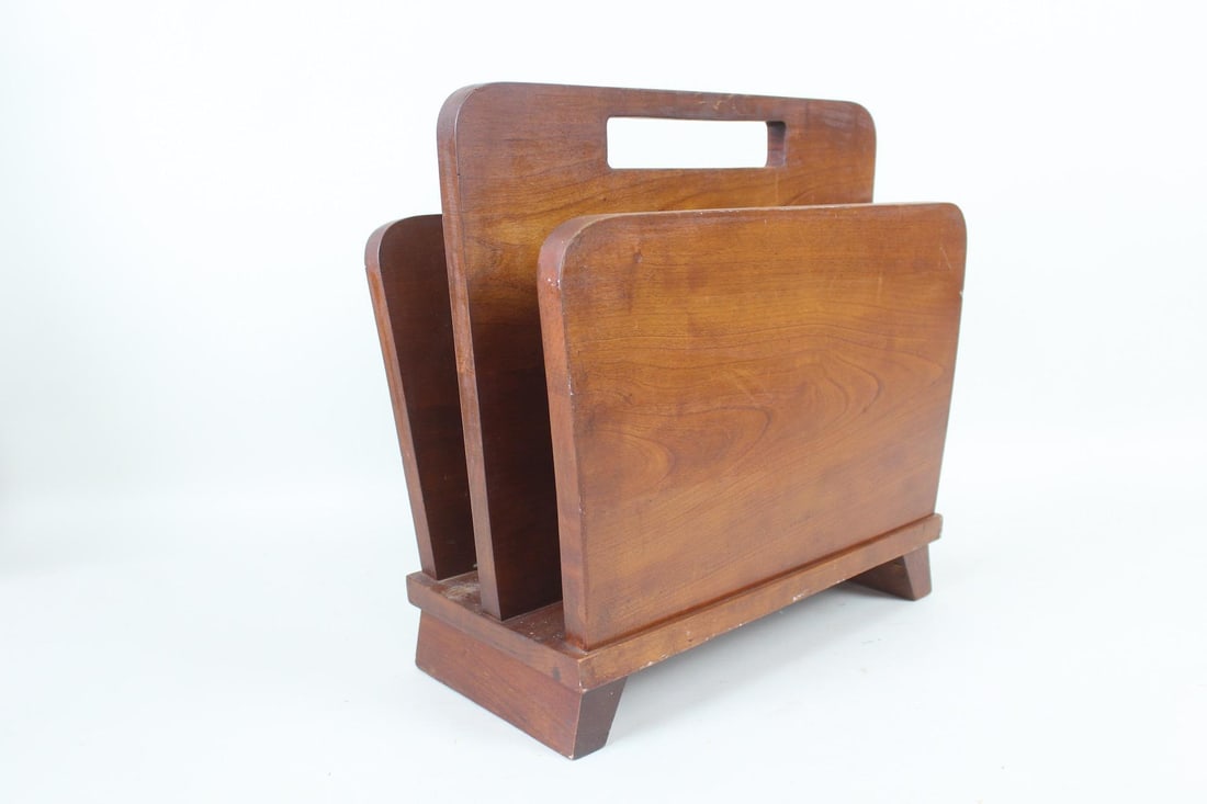 Minimalist Wooden Magazine Rack (1 of 8)