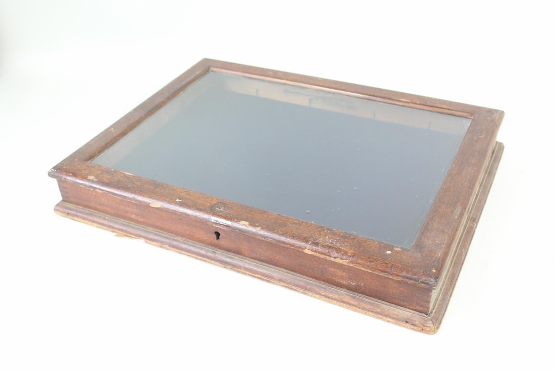 Small Wooden Counter Top Display Case Curio (1 of 10)