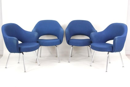 Set of 4 Blue Mid-Century Modern Eero Saarinen for Knoll Executive Armchairs