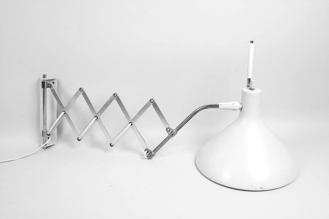 Accordion Scissor Lamp by Gerald Thurston (1 of 10)