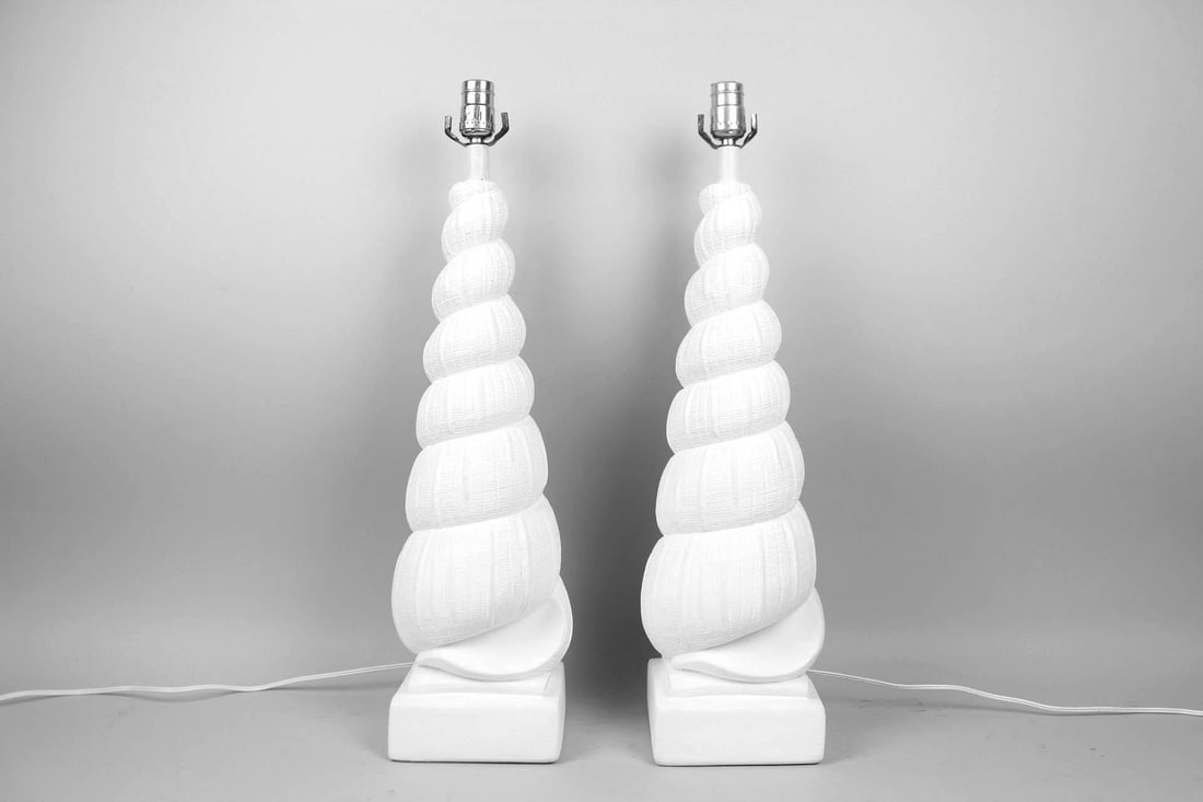 Pair of Plaster Seashell Lamps (1 of 10)