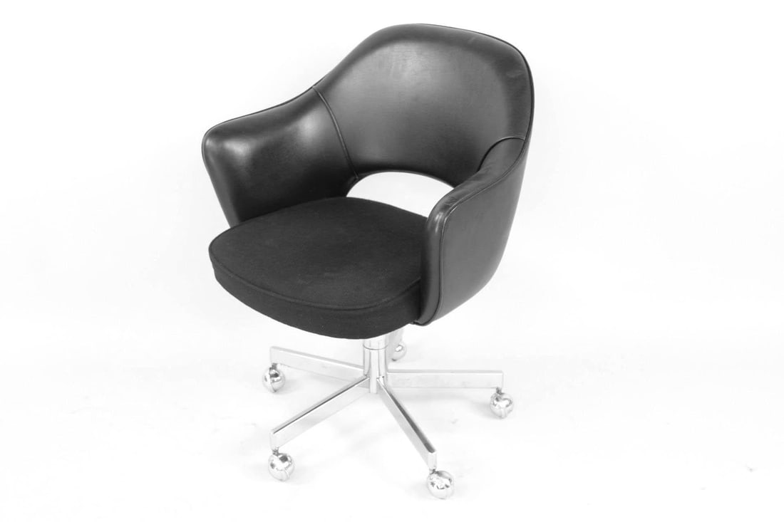 Eero Saarinen Executive Desk Chair, Knoll (1 of 14)