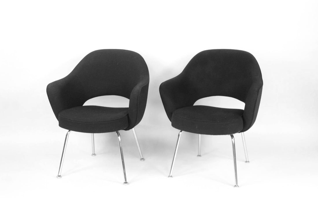 Pair of Saarinen Knoll Executive Armchairs, 6 of 6 (1 of 14)