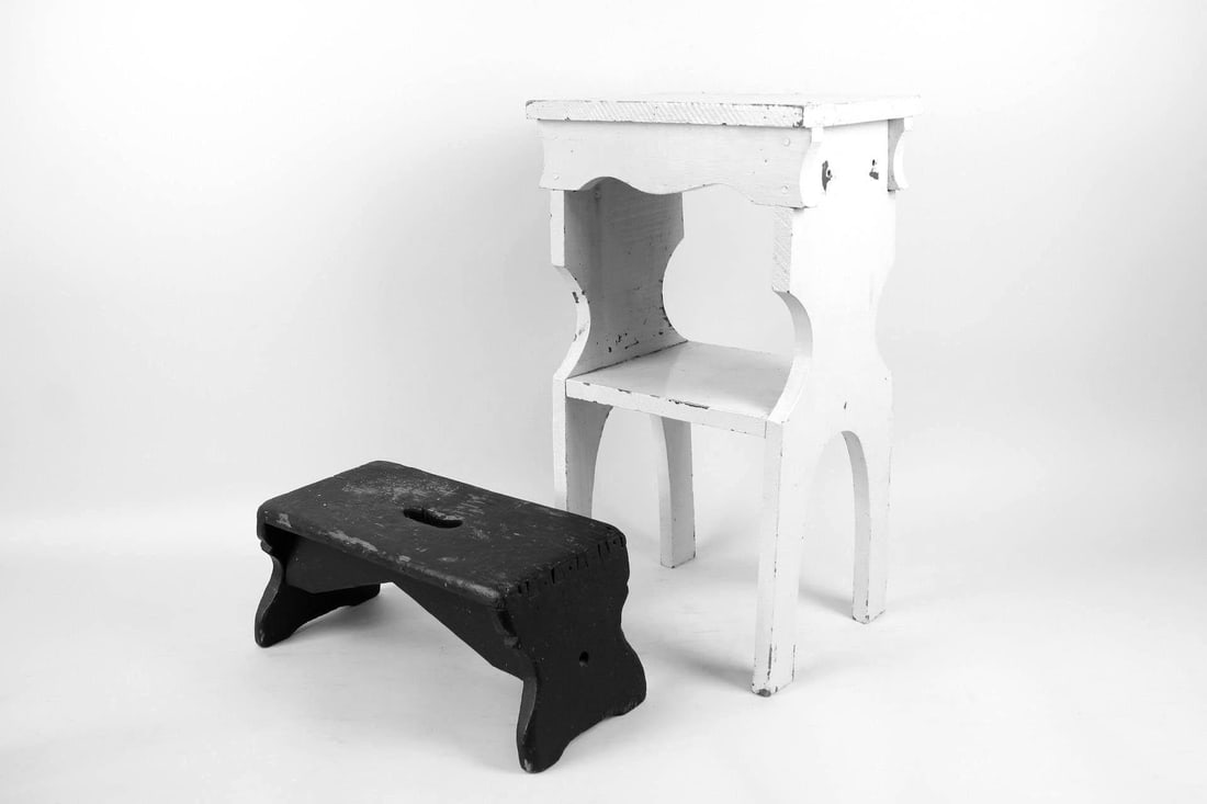 Lot of 2 Primitive Painted Wood Stools, Black & White (1 of 13)