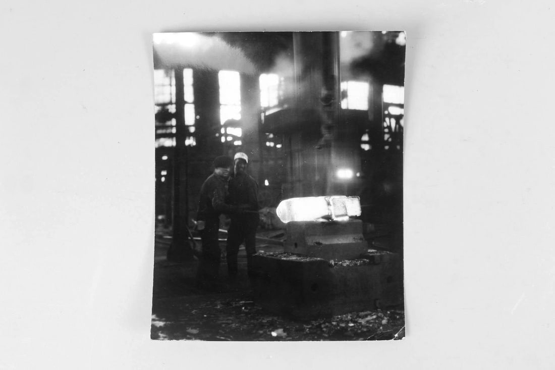 30's Photograph Industrial Factory Workers by Atelier von Behr (1 of 9)