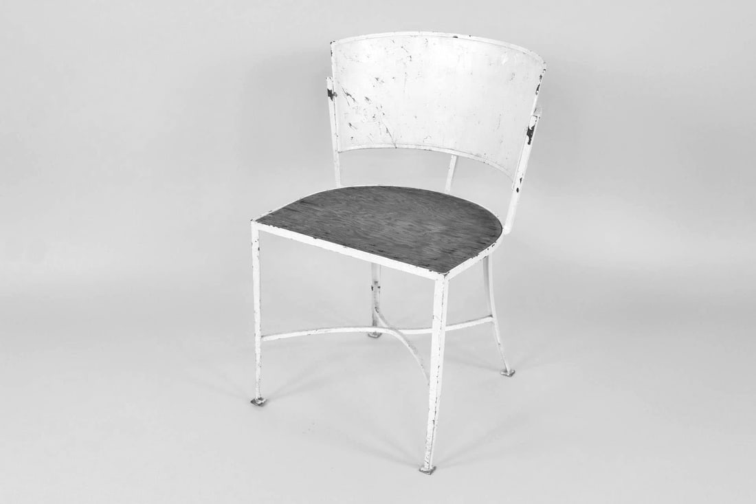 Mid-Century Modern Curved Back Metal Chair: Mid-Century Modern Metal & Wood Patio Chair. This outdoor garden chair has a white painted frame with curved back and unfinished wooden seat. Dimensions are 29 in h x 18.5 in w x 16.5 in d. Condition