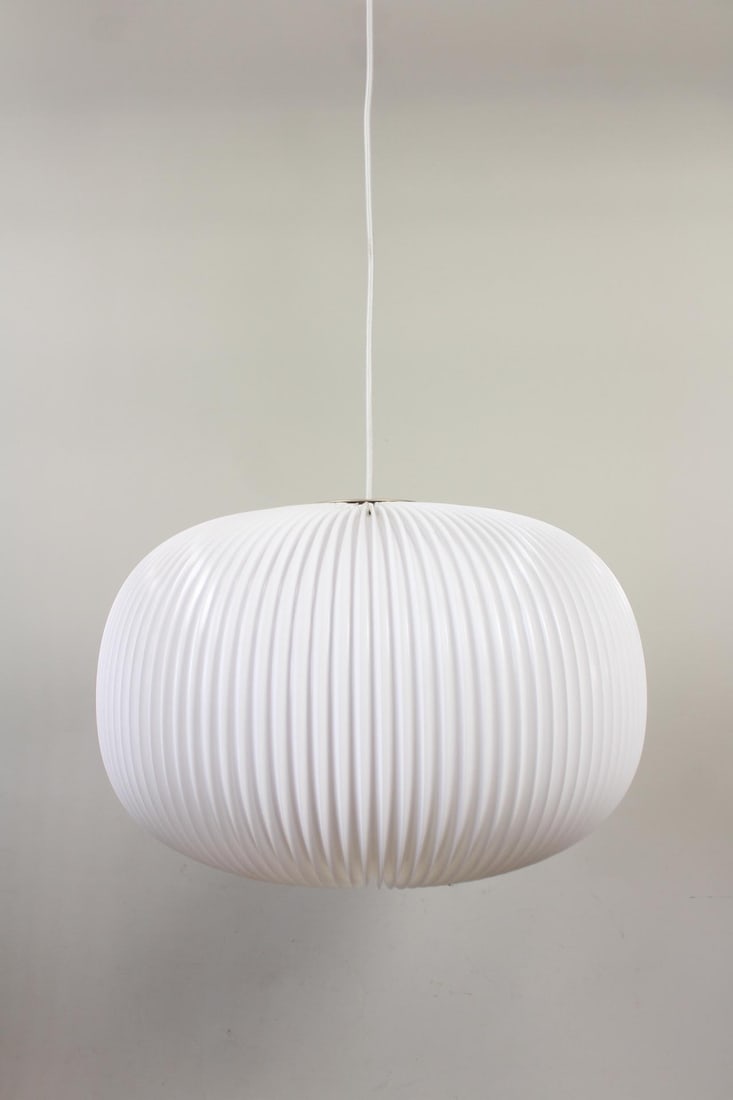 Lamella Pendant Hanging Light, Le Klint: Danish Contemporary Modern Lamella Pendant Hanging Light, Le Klint. This has the original box. It retails new for around $1150.Dimensions are 12 in h x 18 in w x 18 in d. Condition is good, on the top