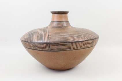 Large Southwestern Post Modern Pottery Vase