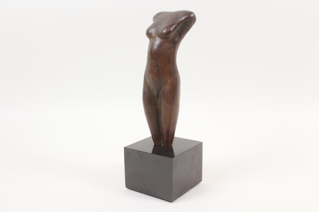 Clark Murray Minimalist Bronze Female Nude Sculpture, Mounted: Clark Murray Modernist Bronze Female Nude Figural Sculpture, Mounted. Small bronze sculpture of a female torso and legs by the artist Clark Murray (American 1937-2022.) On a rotating black mount and u