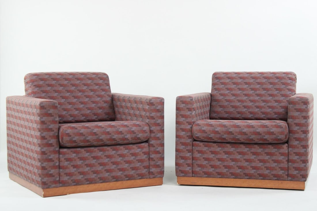 Pair of Mid-Century Modern Upholstered Wood Club Chairs, Interiors International Limited IIL (1 of 15)