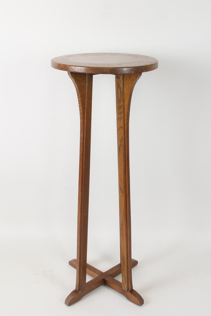 Lifetime Grand Rapids Arts & Crafts Oak Plant Stand (1 of 9)