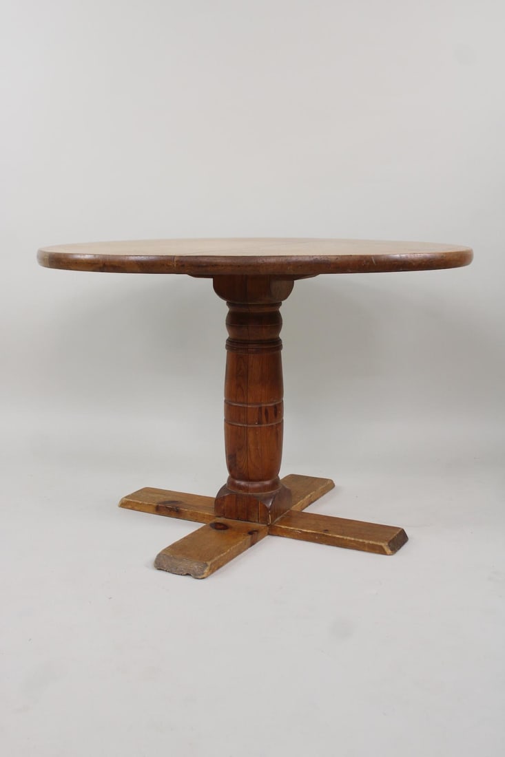 Wooden Round Tavern Cafe Table (1 of 14)