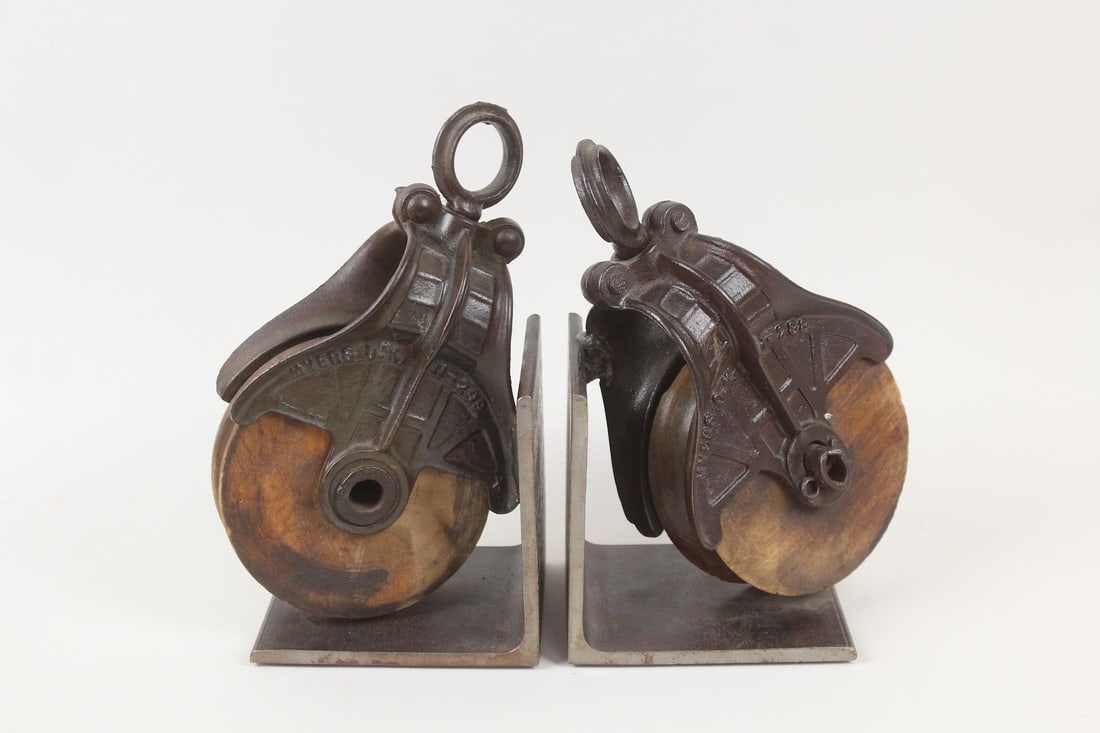 Pair of Industrial Cast Iron Barn Pulley Bookends (1 of 11)